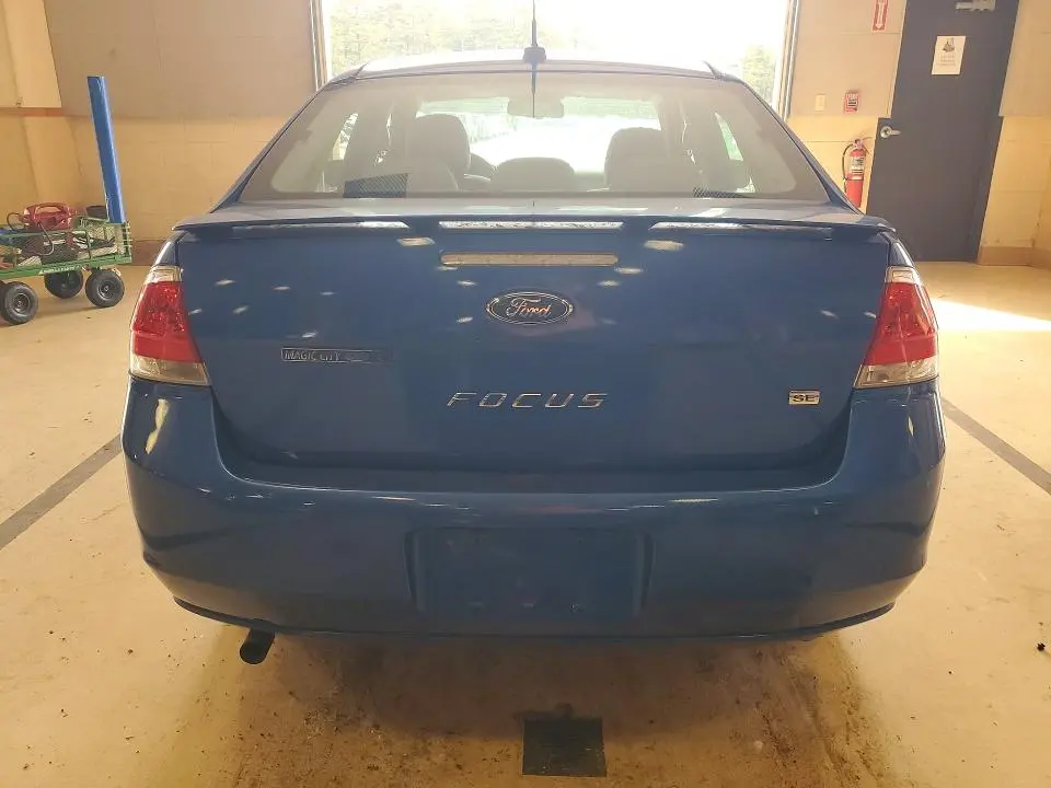 2010 FORD FOCUS SE  