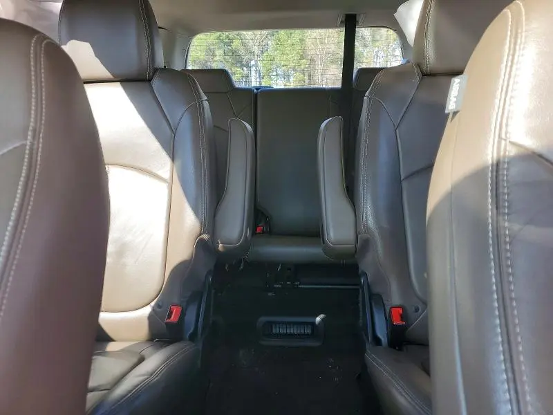 2016 GMC ACADIA SLT-1  