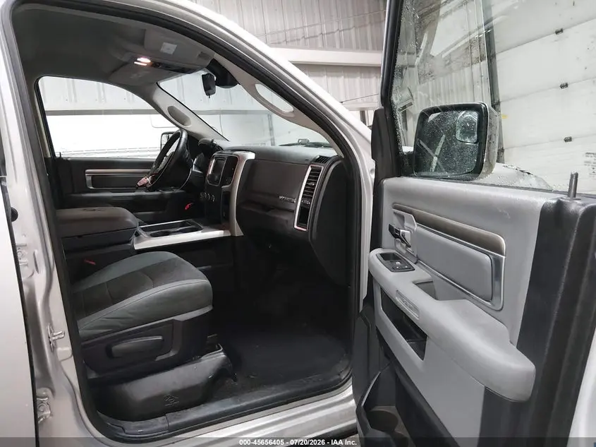 2016 RAM 1500 BIG HORN