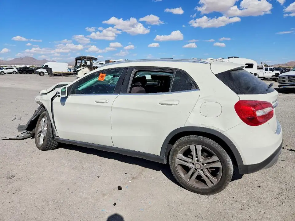 2015 MERCEDES-BENZ GLA 250  
