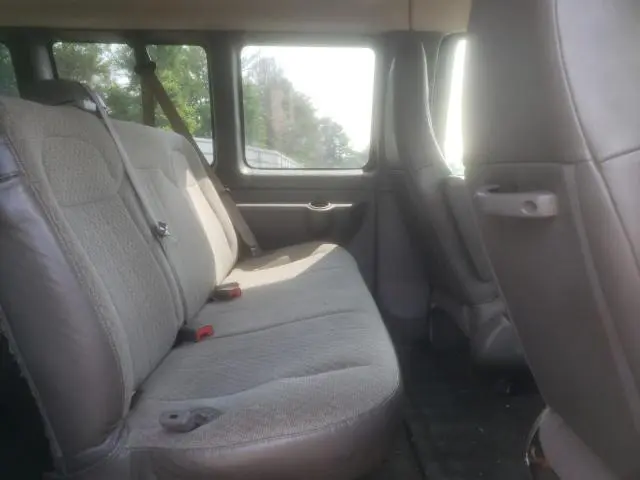2017 CHEVROLET EXPRESS G3500 LT  