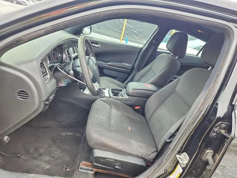 2013 DODGE CHARGER SE  