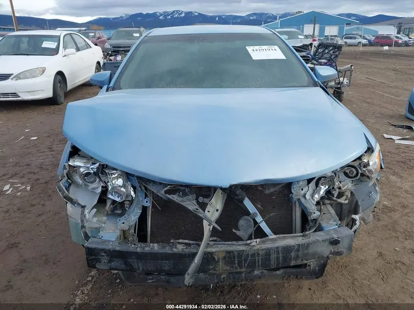 2012 TOYOTA CAMRY LE