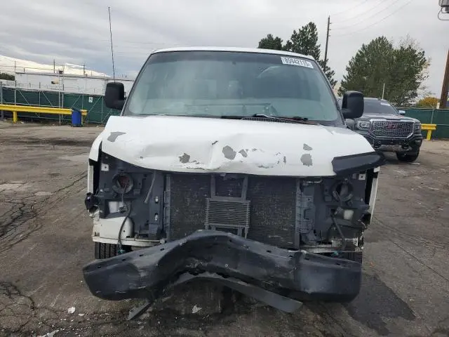 2010 GMC SAVANA G2500  