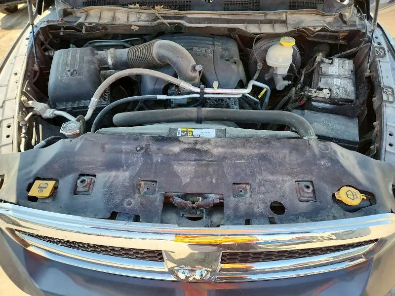 2017 RAM 1500 SLT  