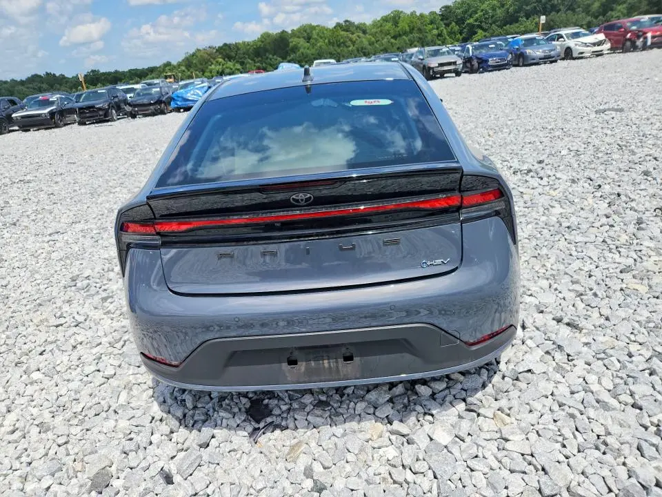 2025 TOYOTA PRIUS LE  