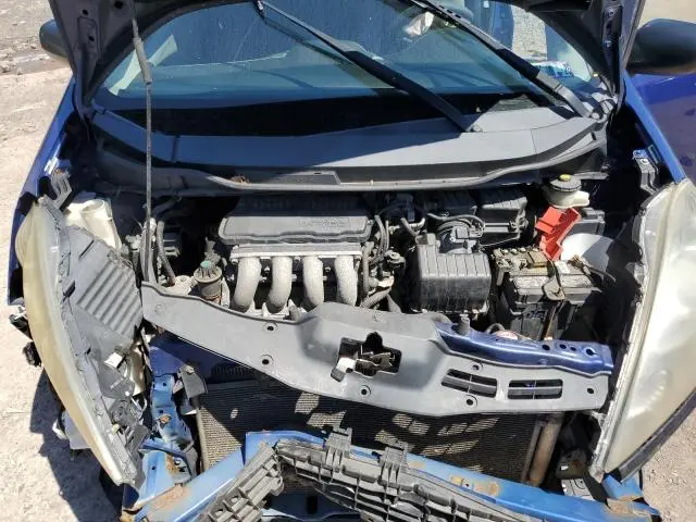2010 HONDA FIT   