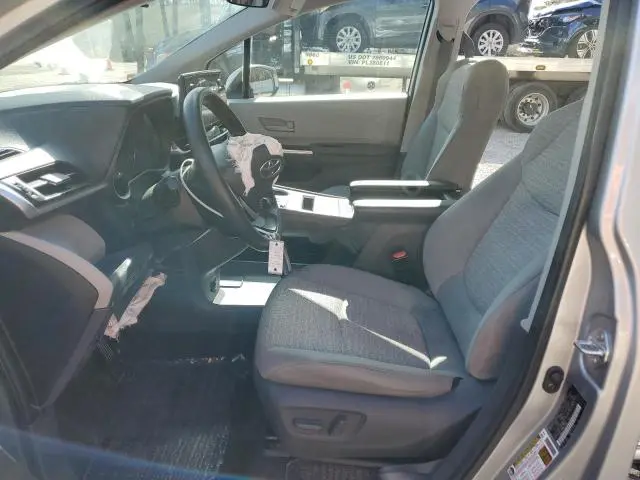 2021 TOYOTA SIENNA LE  
