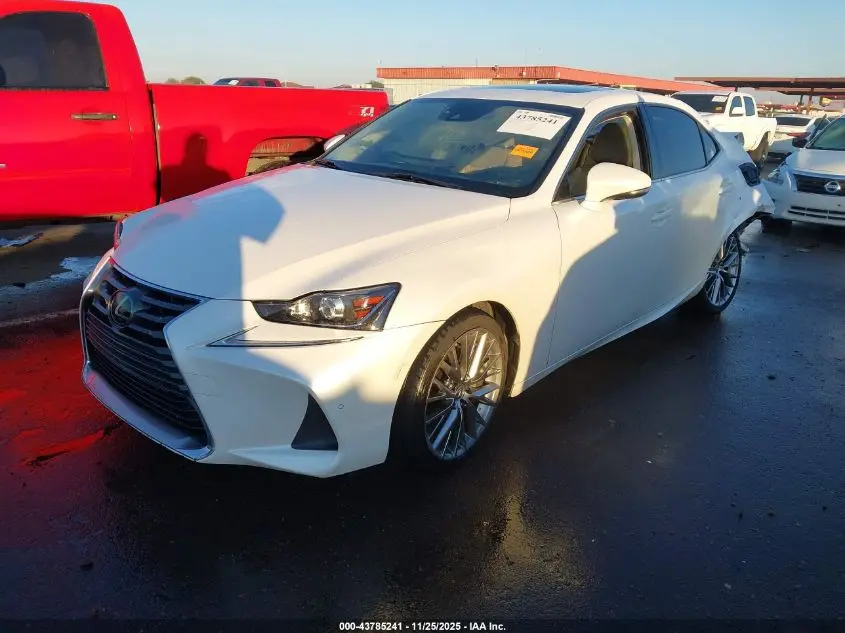 2018 LEXUS IS 300  