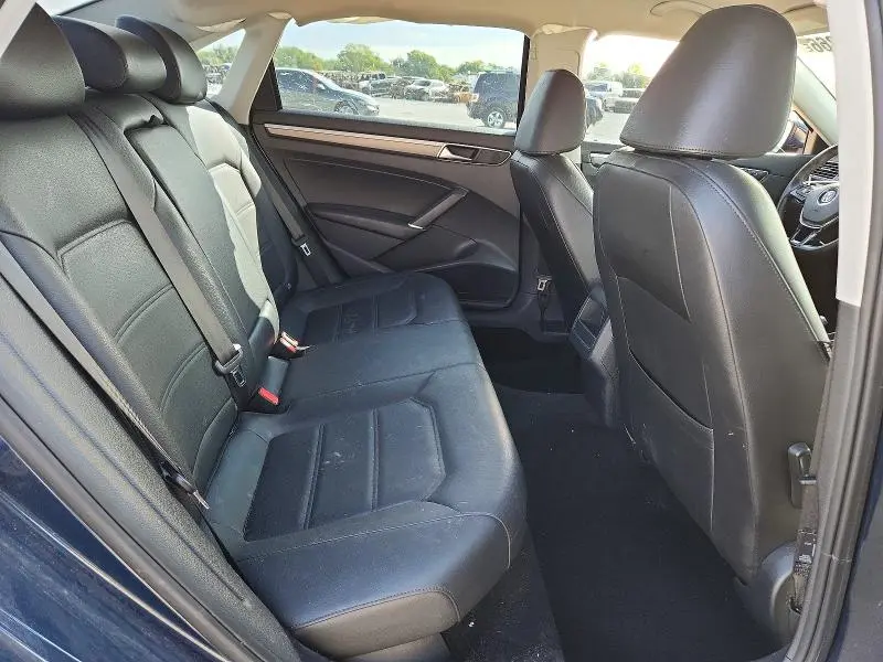 2018 VOLKSWAGEN PASSAT S  