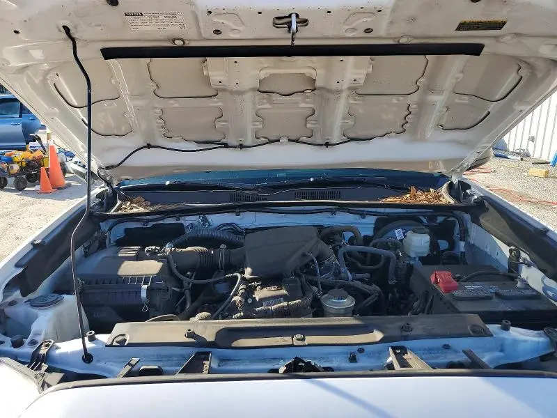 2023 TOYOTA TACOMA SR  