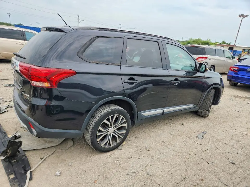 2016 MITSUBISHI OUTLANDER SE  