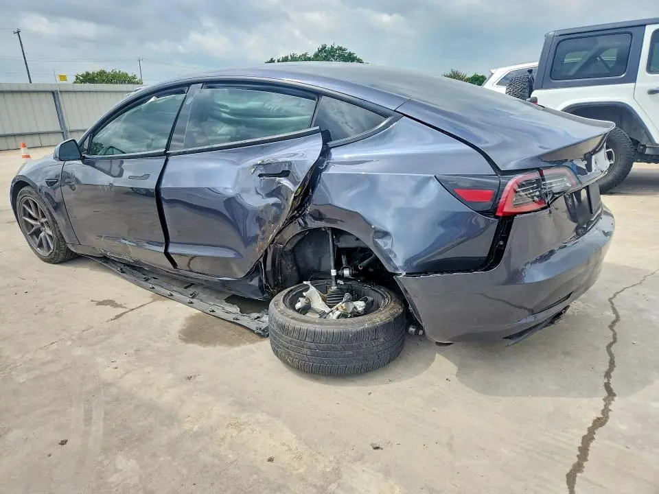 2021 TESLA MODEL 3   