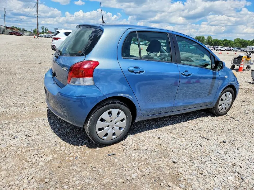 2010 TOYOTA YARIS BASE  