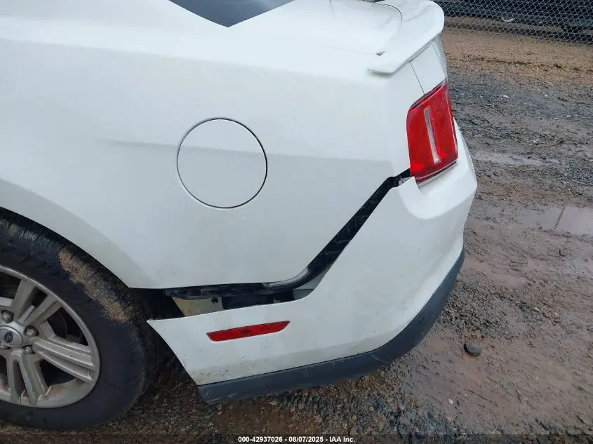 2012 FORD MUSTANG V6