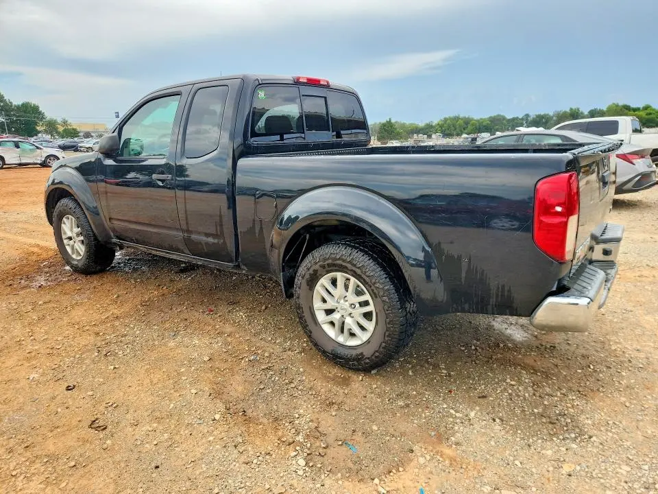 2017 NISSAN FRONTIER SV  