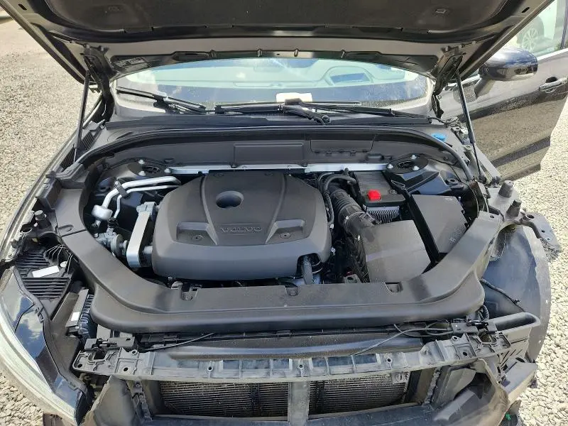 2018 VOLVO XC60 T6  