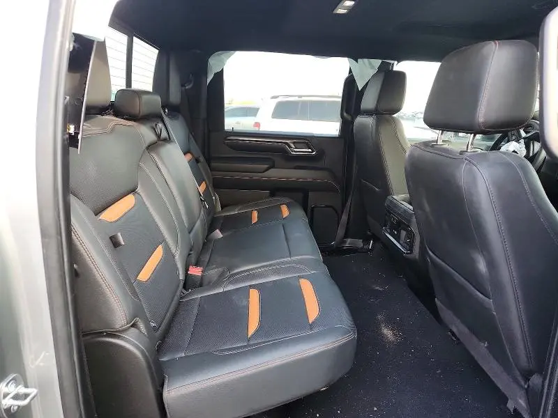 2024 GMC SIERRA K2500 AT4  