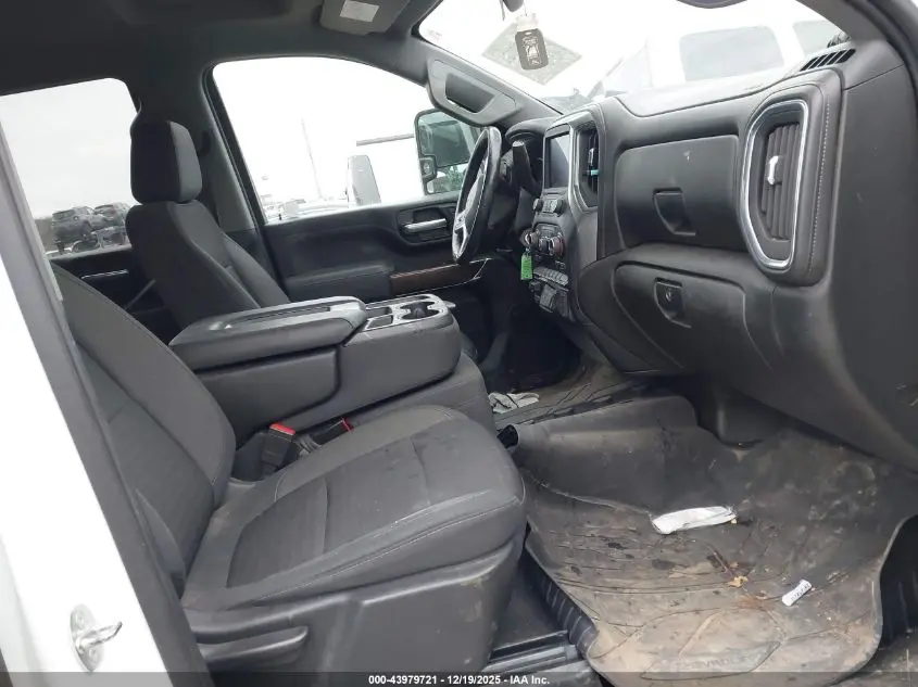 2021 CHEVROLET SILVERADO 2500HD 4WD  STANDARD BED LT