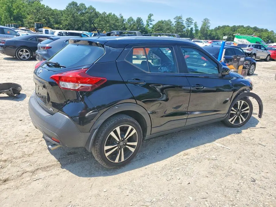 2019 NISSAN KICKS SV  