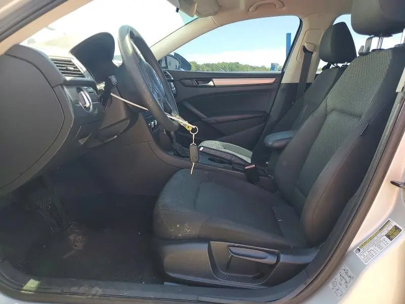 2012 VOLKSWAGEN PASSAT S  