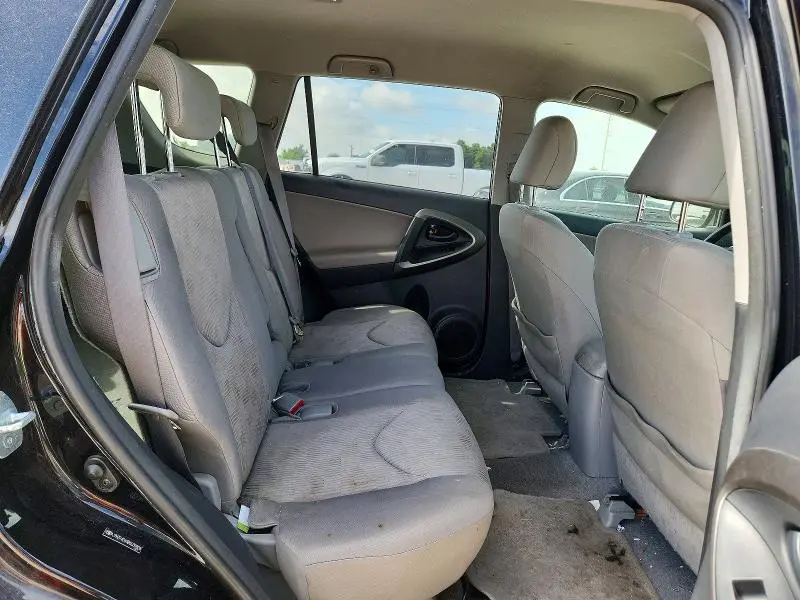 2011 TOYOTA RAV4 BASE  
