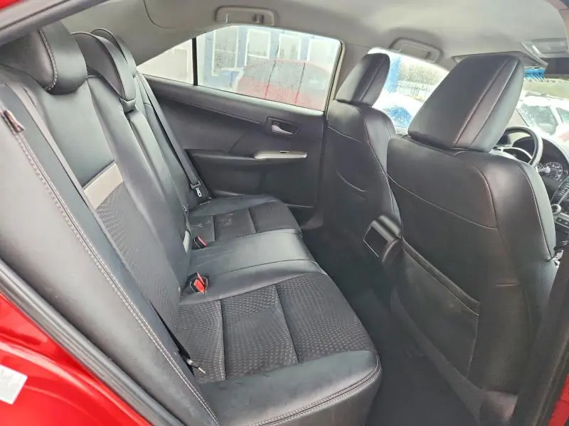2012 TOYOTA CAMRY SE  
