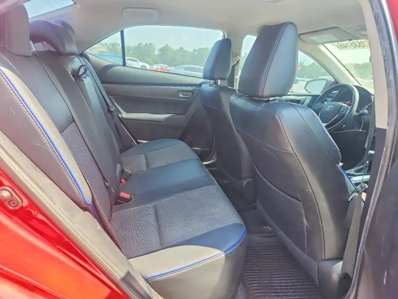 2017 TOYOTA COROLLA SE  