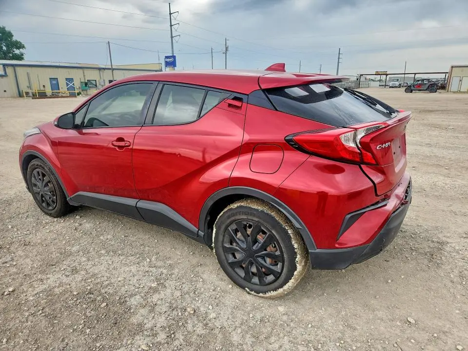 2020 TOYOTA C-HR LE  