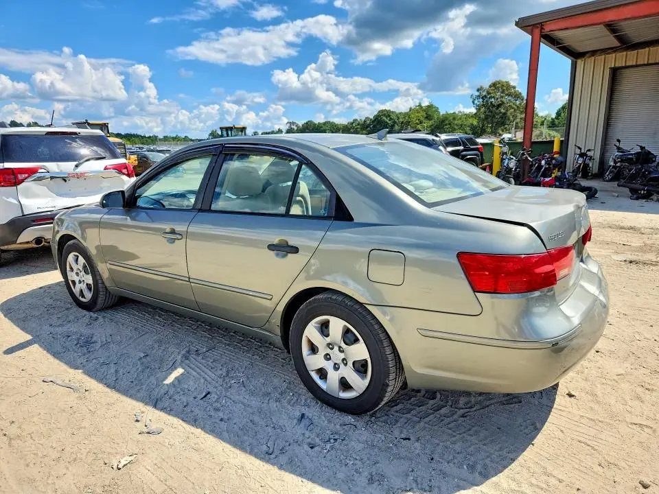 2010 HYUNDAI SONATA GLS  