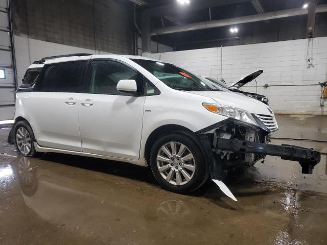 2017 TOYOTA SIENNA LE