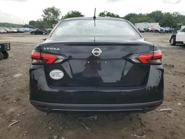 2021 NISSAN VERSA S  