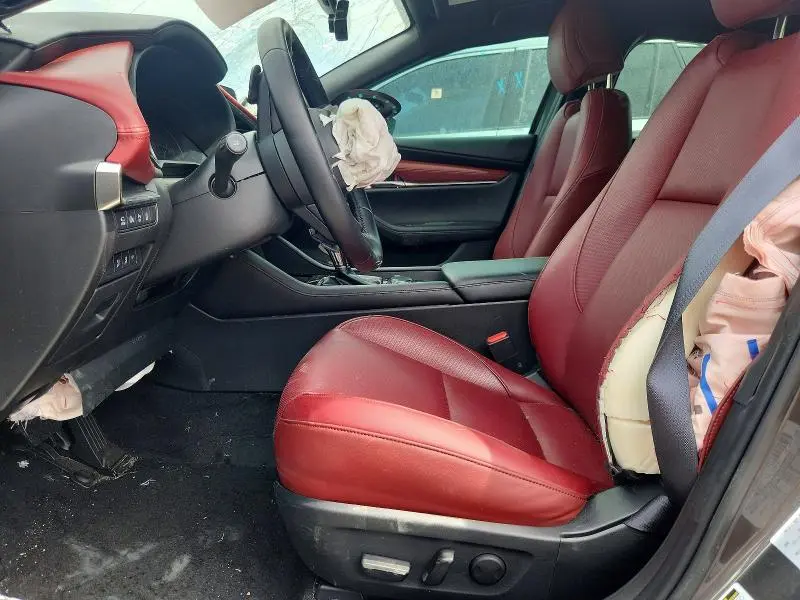 2025 MAZDA 3 PREMIUM PLUS  