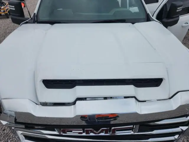 2024 GMC SIERRA K2500 SLE  
