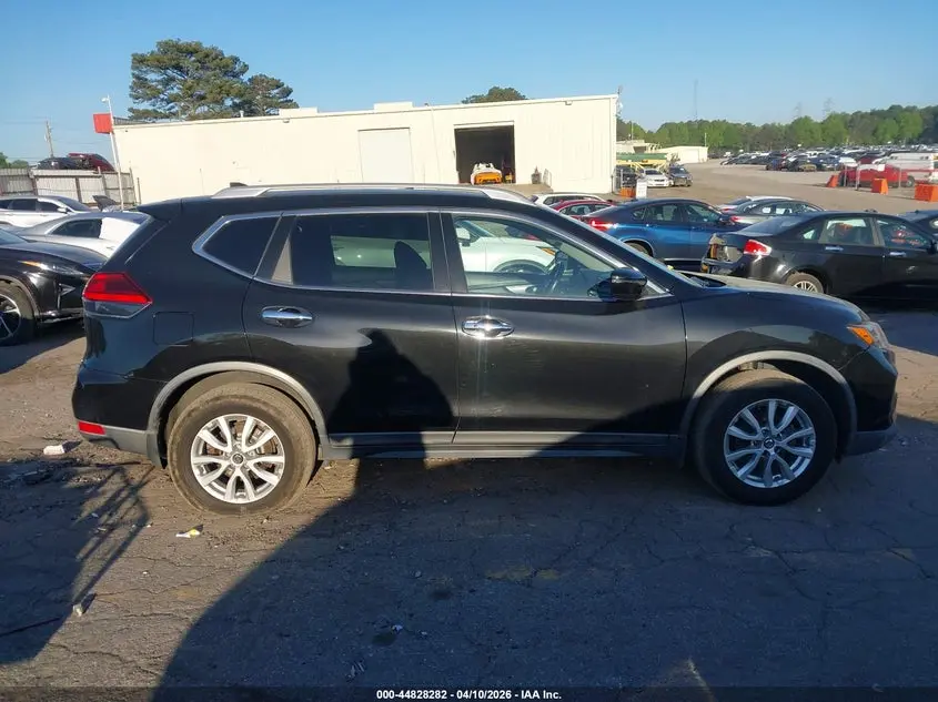 2017 NISSAN ROGUE SV