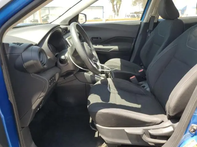 2021 NISSAN KICKS S  