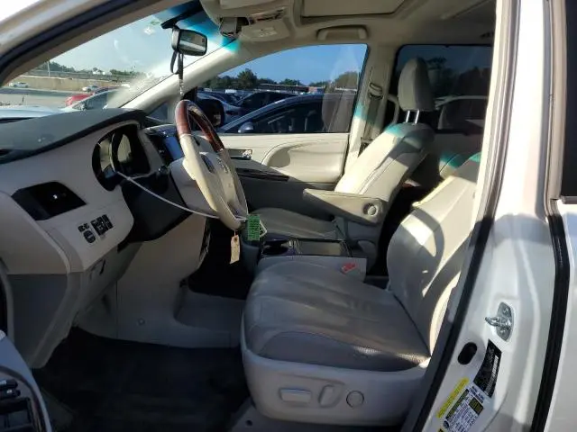 2012 TOYOTA SIENNA XLE  