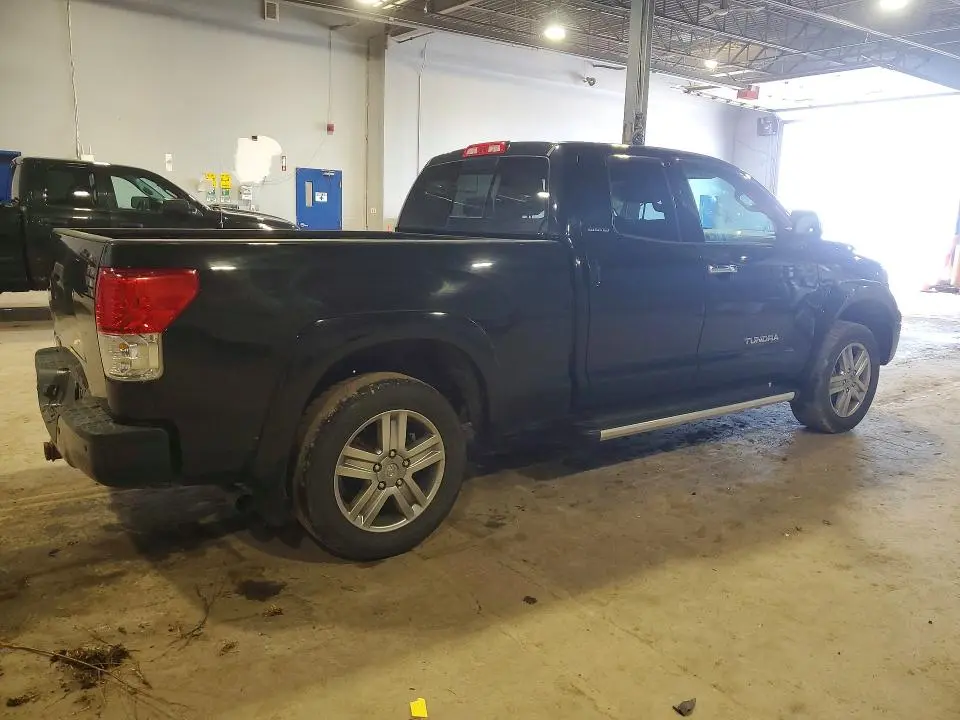 2013 TOYOTA TUNDRA LIMITED V8  