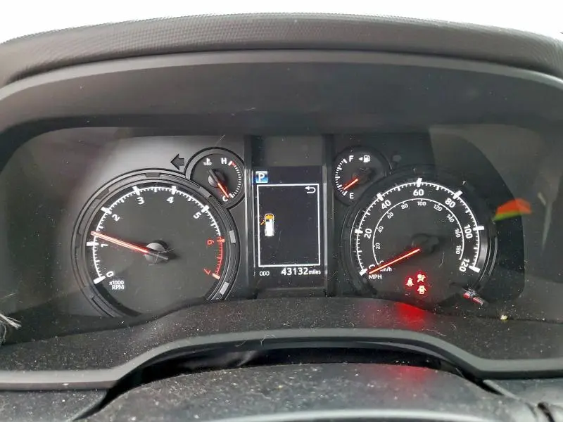 2023 TOYOTA 4RUNNER SR5  