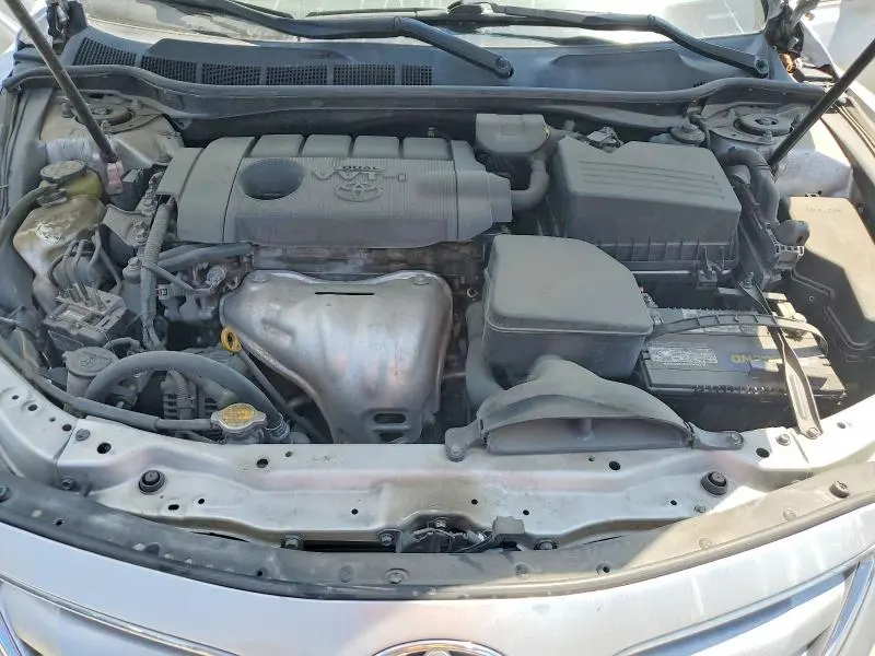 2011 TOYOTA CAMRY LE  