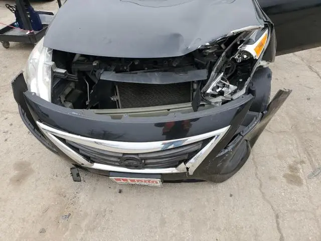 2015 NISSAN VERSA S  