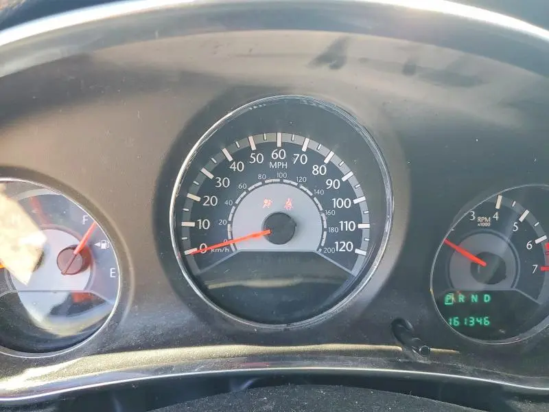 2014 CHRYSLER 200 LX  
