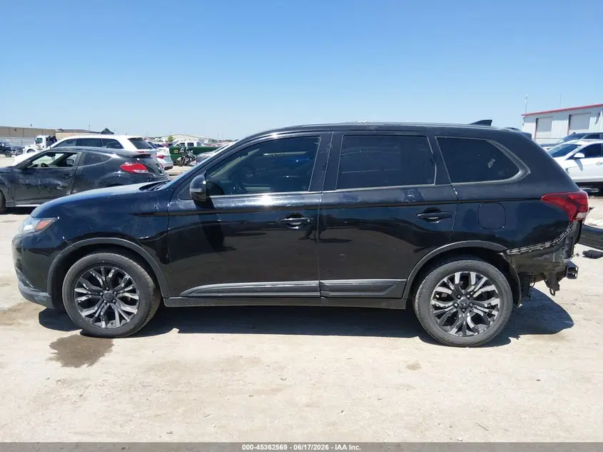 2018 MITSUBISHI OUTLANDER SE