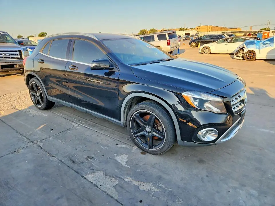 2018 MERCEDES-BENZ GLA 250  