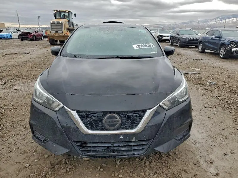 2020 NISSAN VERSA SV  