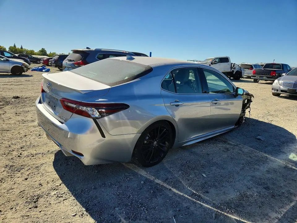 2021 TOYOTA CAMRY XSE  
