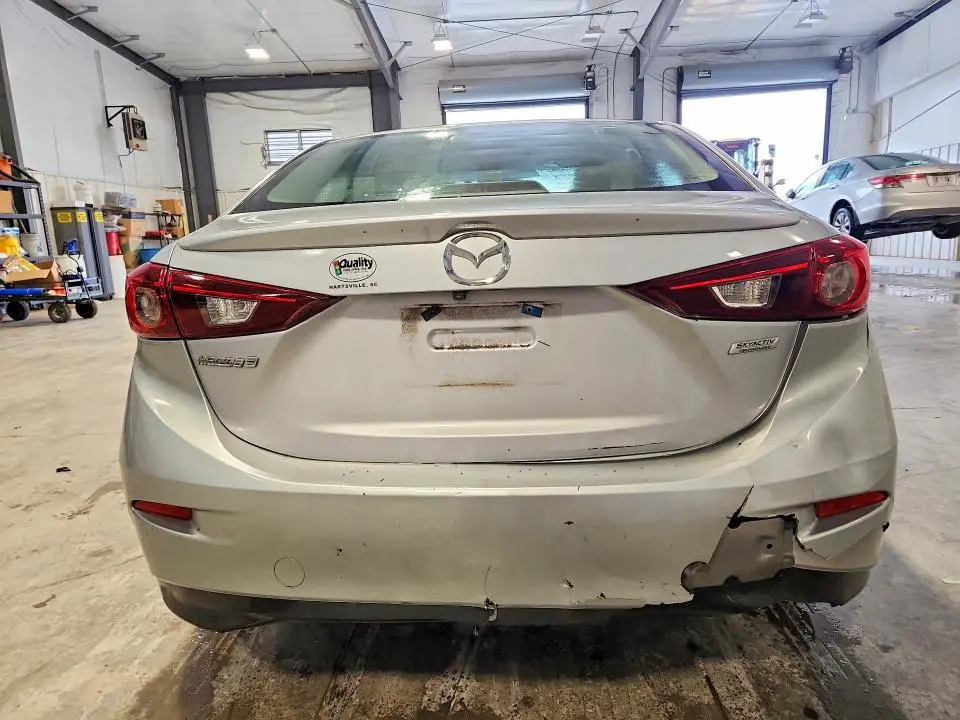 2018 MAZDA 3 TOURING  