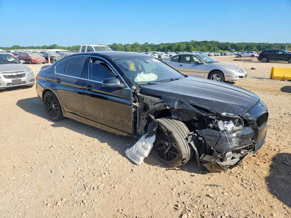 2016 BMW 528   