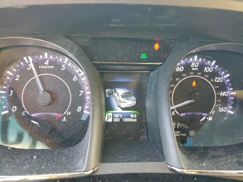 2015 TOYOTA AVALON XLE  