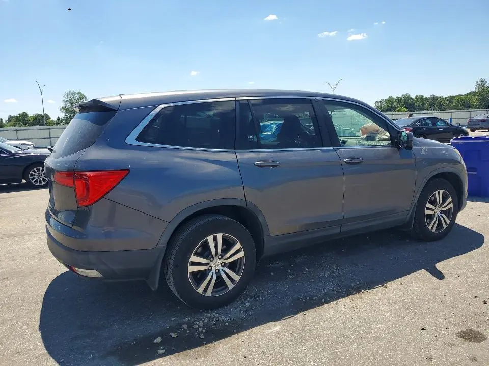 2017 HONDA PILOT EX  